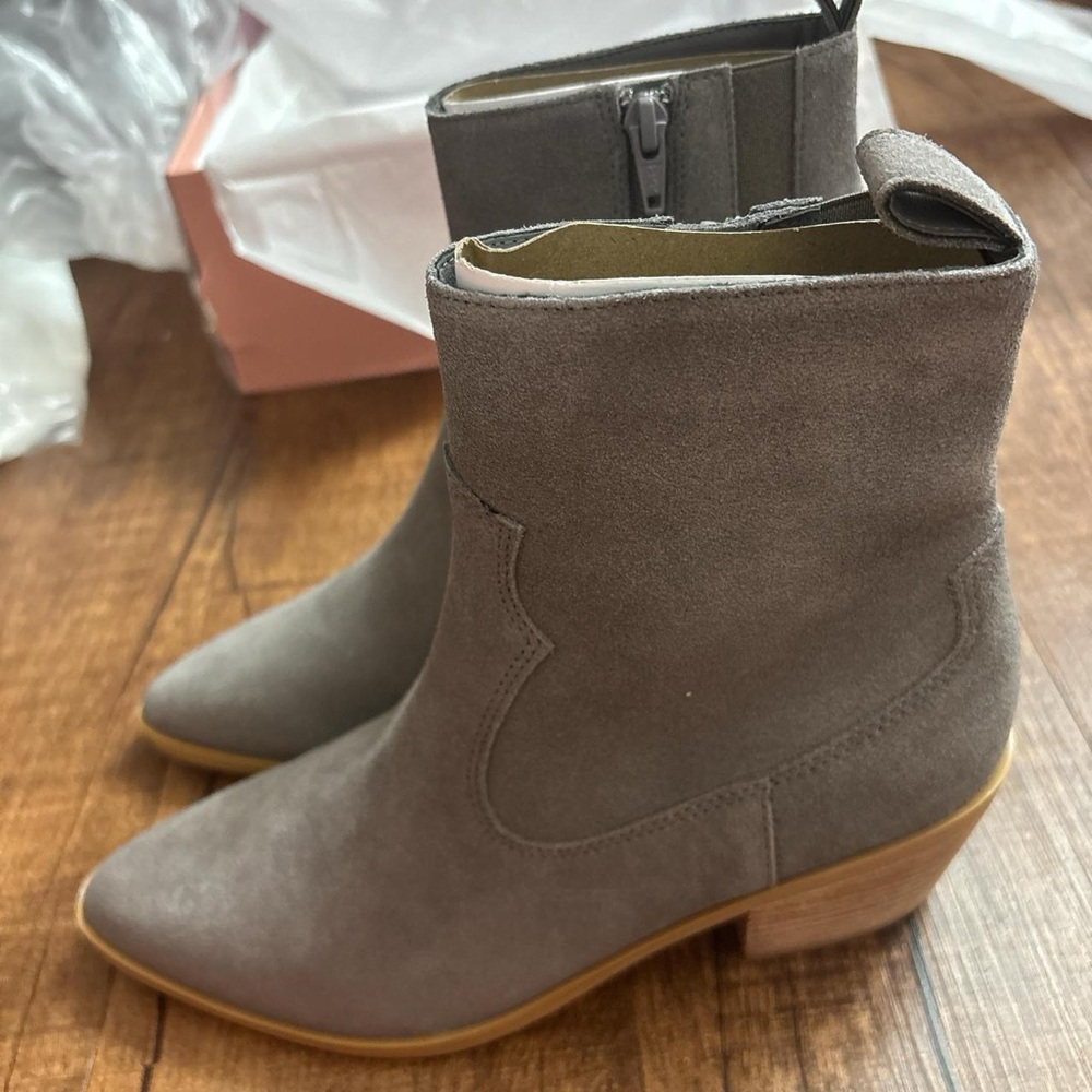 Women's Suede Ankle Boots - Gray